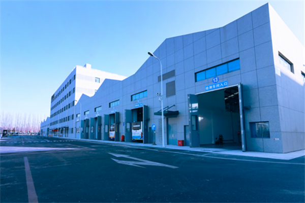 北京最大公交车“医院”——王佐场站投入使用