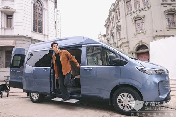 南京依维柯汽车 聚星 开启预售