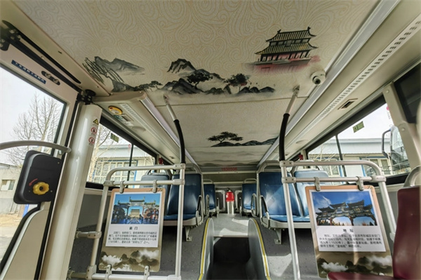 北京这趟公交换上京味儿“内饰”途经市内多个景区！