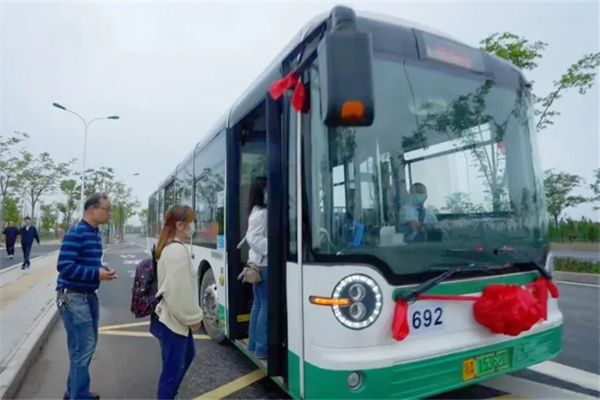 武汉公交692路正式开通，绿色出行再添新线路