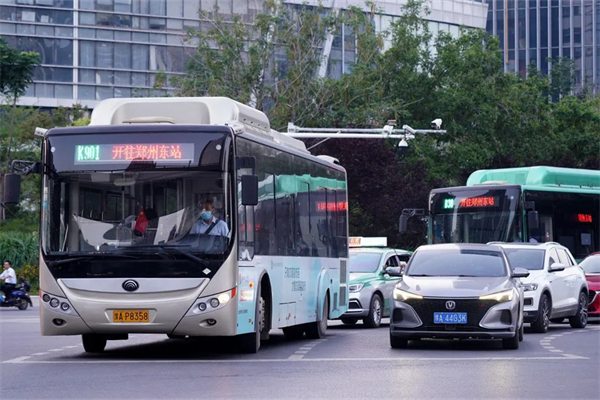 “地铁一到，公交即发”丨郑州首条“零等侯”公交试点线路上线