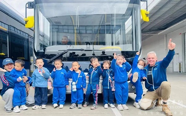 中车电动 海外版 C12 主题教育实践课