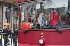 南昌公交：古韵洪城新气象 特色公交迎八方