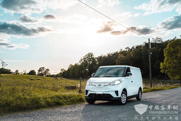 上汽大通 十二周年 100万辆 整车下线