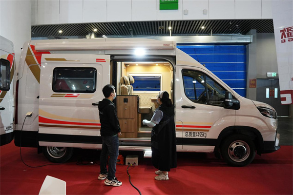 依维柯房车亮相成都房车旅游文化博览会，掀起一波订购热潮！