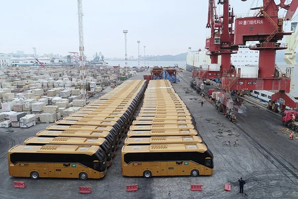 国之盛世必有金龙客车 中国智造助力中亚国家蓬勃发展