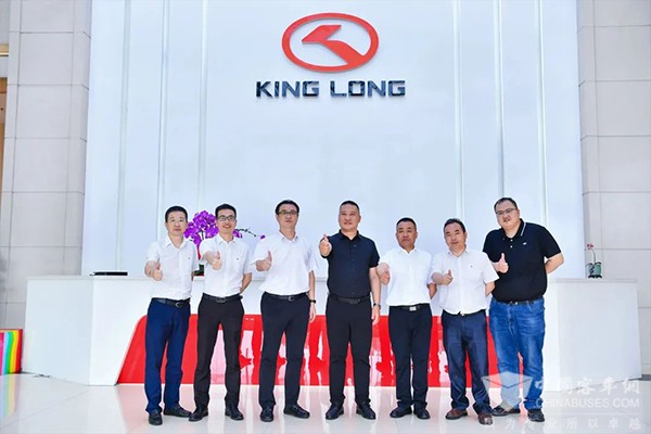 金龙客车 宁夏航源旅游 交车仪式