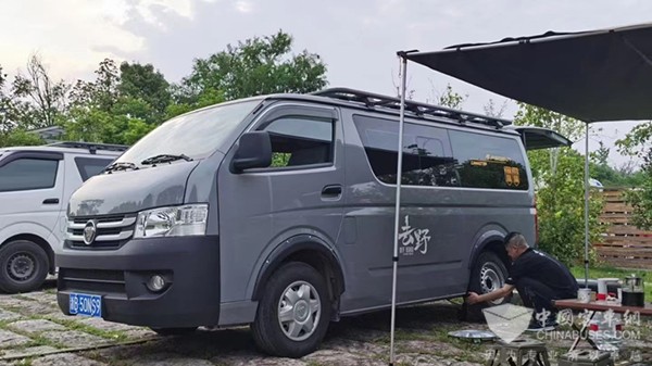 图雅诺轻客 客京喜露营车 露营爱好者 Vanlife