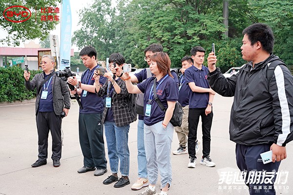 比亚迪商用车 B10 纯电动客车 武汉公交