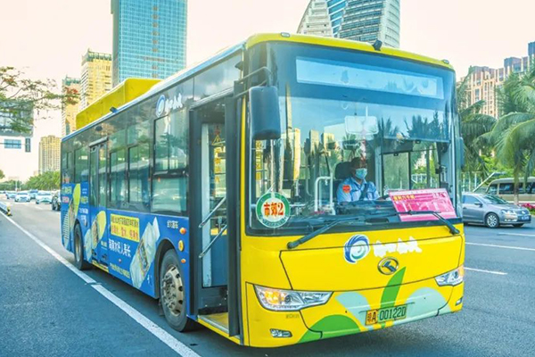 海口“公交定制专线”开进小区 小区居民可全线免费乘坐