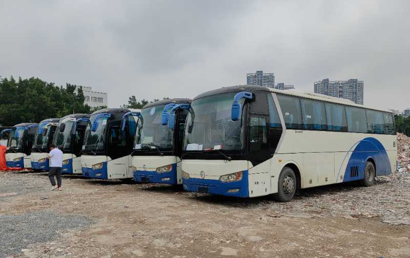 同款5台49座非营运国四精品车况金旅6112油混中门车