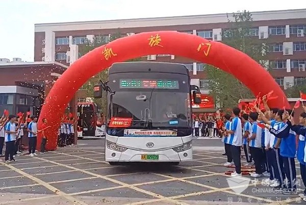 合肥公交集团 中考 乘坐公交车 顺利出行