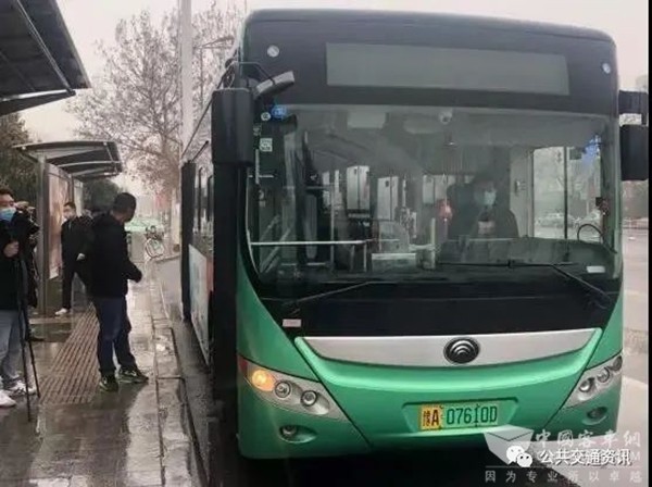 公交安全 运营行车 进出站 开关门 操作步骤