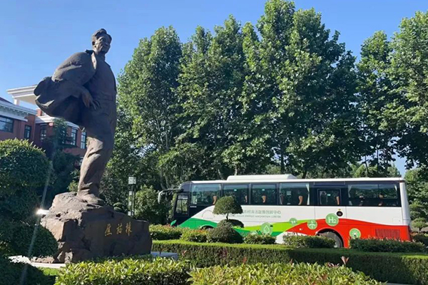 弘扬焦裕禄精神 国家电投氢动力科技氢能大巴驶入河南兰考