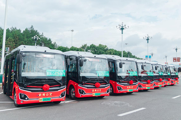 60辆金龙纯电公交批量投运 助力武夷山文旅经济再上新台阶