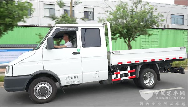 南京依维柯 全新得意 26年 老车主 朱险峰