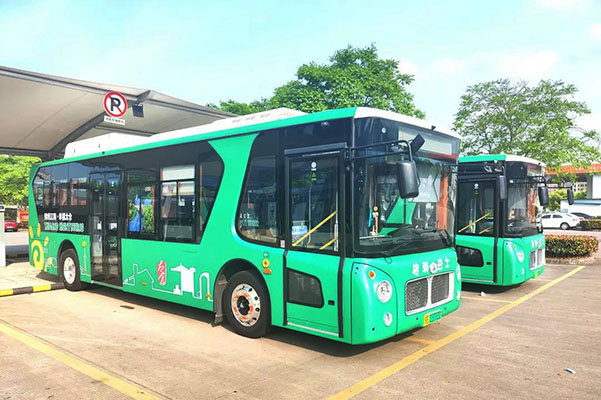 太仓开通首条旅游公交专线 苏州金龙风景巴士掀起大学生打卡潮