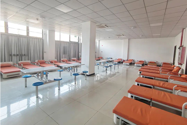 减少行车安全隐患 连云港公交为驾驶员打造温馨休息室