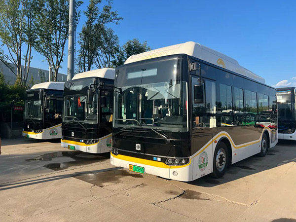 大运会正式开幕 看看中车电动这款公交在成都的日常