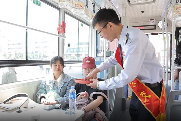 不断提升服务质量 徐州公交贴心惠民服务全面提档升级