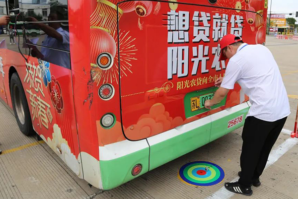 镇江公交发布通告 严禁携带超标锂电池乘坐公共交通工具