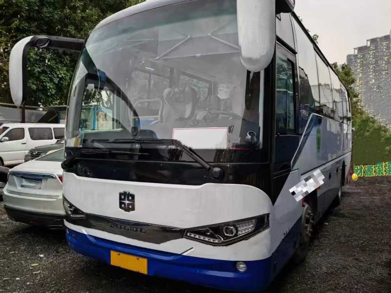 2021年6月 国六24座2+1商务座椅中通6706气囊旅游车