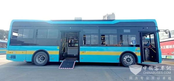 南昌公交集团 老年人 出行便利 服务水平 敬老爱老专线