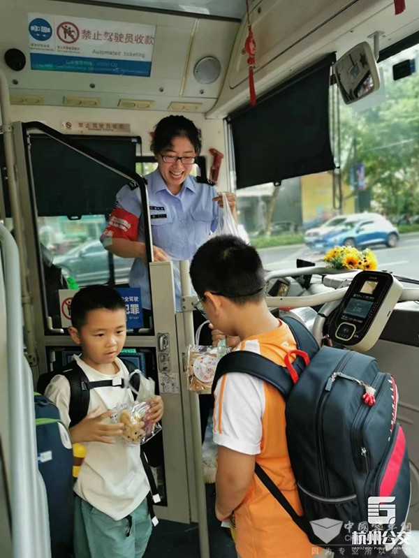 杭州公交 文一街小学 求知专线 安巧云