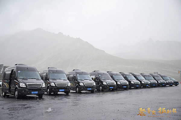 新疆掀起定制旅游热 海格睿星这款商务车获本地旅行社青睐