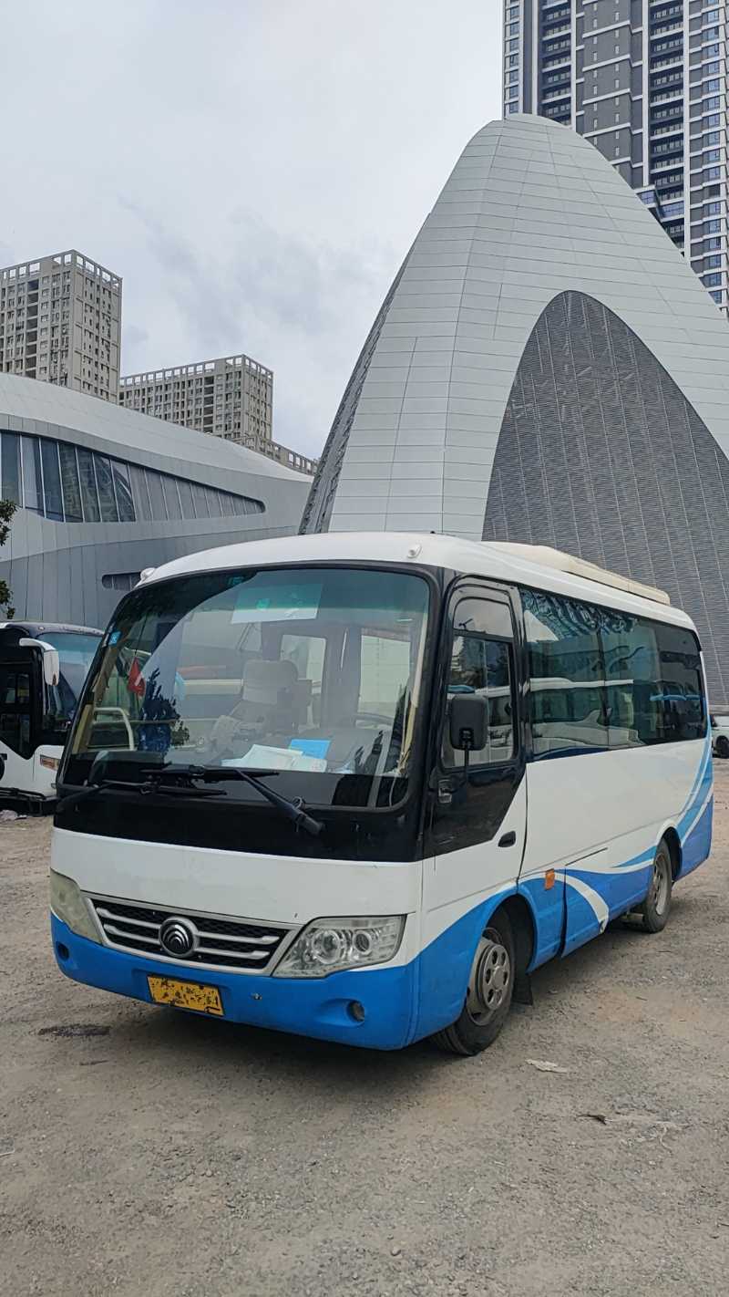 2015年11月 国四中型19座宇通6609旅游车