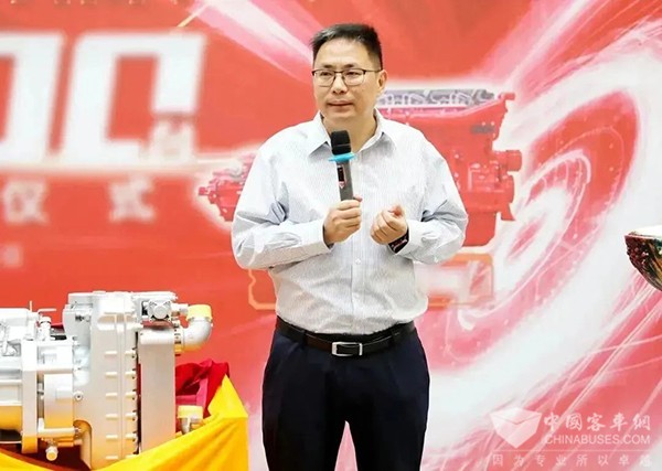 东风康明斯 赢动 AMT 第10000台 下线