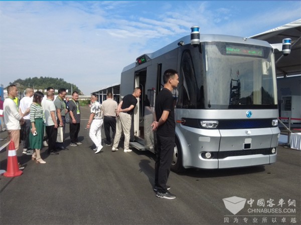 东风德纳车桥 TD440 双联驱动桥 纯电动车桥