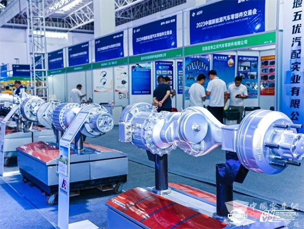 东风德纳车桥 TD440 双联驱动桥 纯电动车桥