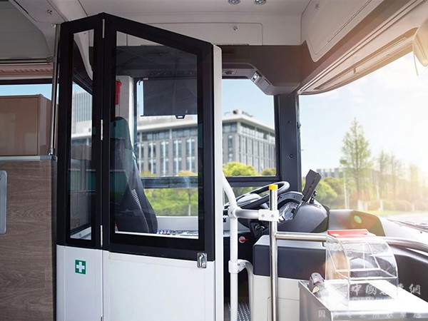 格力钛新能源 欣赏 不同地方 最美秋色 陪伴你左右