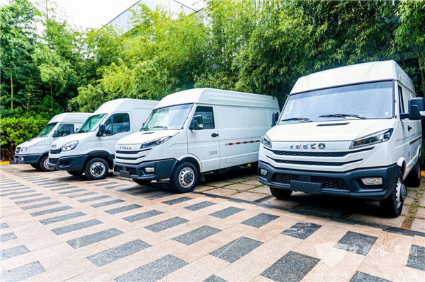 8.99万元起售! 南京依维柯全新得意聚财版重磅出击