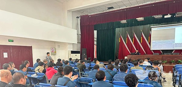 石家庄公交 公交车长 安全行车意识 文明服务水平 专题培训