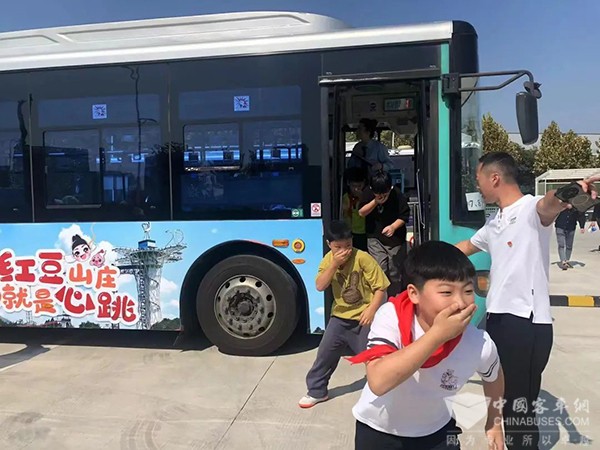 苏州市公交集团 在校师生 突发事件 处置能力