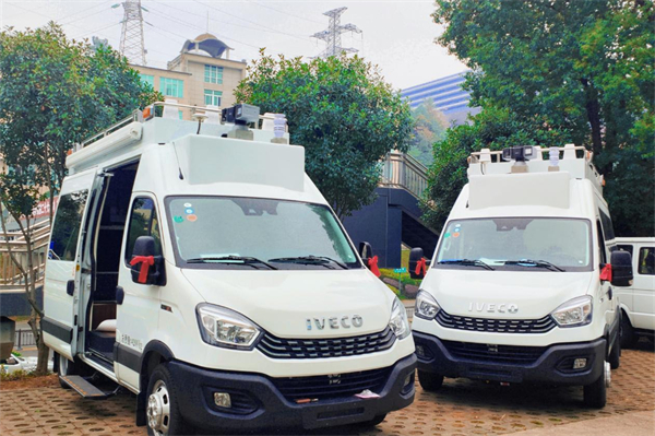 为电网运行保驾护航 南京依维柯交付首批无人机智能巡检车