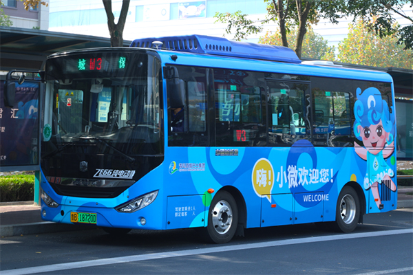 带来乘车新体验 青岛真情巴士集团微循环公交形象升级
