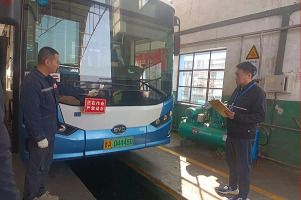 严格规范操作规程隐患排查 太原公交确保生产安全平稳