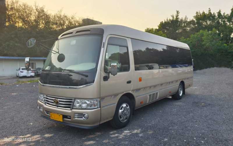 2018年8月 6座4.0排量豪华座椅等配置满满考斯特房车