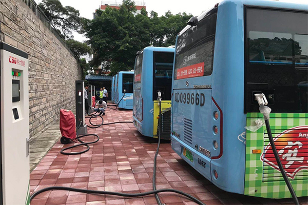采用智慧运营综合管理平台 厦门公交充电站年底试点向社会开放