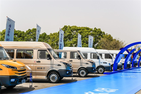 8.99万起！依维柯这款车型引发购车热