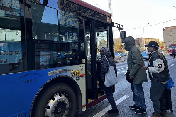 天津公交集团线路南延北伸 让不同区域市民出行更便捷