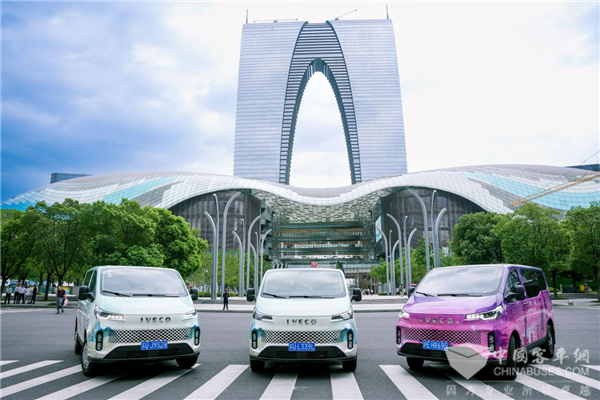 年度卓越轻型客车！依维柯聚星再获一行业殊荣