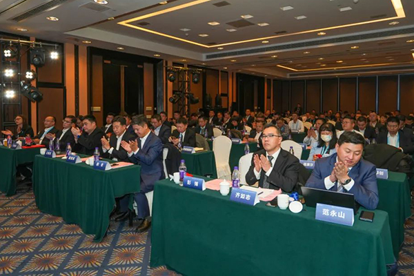 升级体系打造国际竞争力 欧辉新能源客车召开全球合作伙伴大会