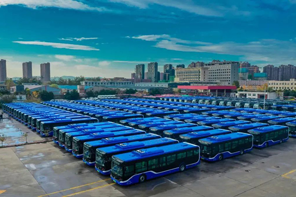 解决“最后一公里”出行难题 石家庄四条接驳微公交试运营