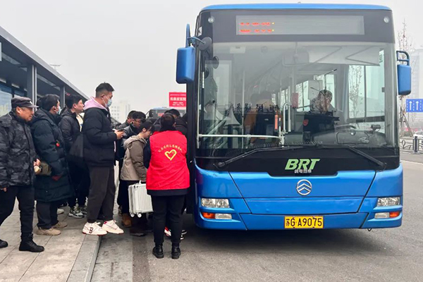 为广大市民提供更优质服务 连云港公交持续做好运营志愿服务