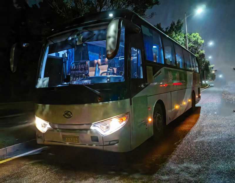 2019年4月 国五48座大金龙6112气囊中门旅游车