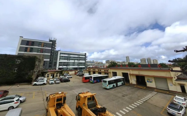 破解“停车难” 答好“民生卷” 青岛市南巴士推进共享停车